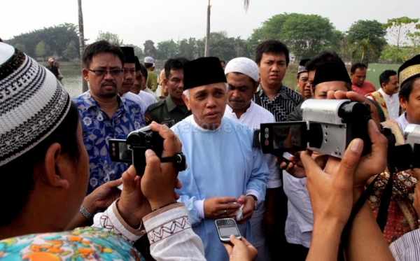 Hatta Rajasa Jadi Khatib Salat Idul Adha 0 : Foto Okezone Foto